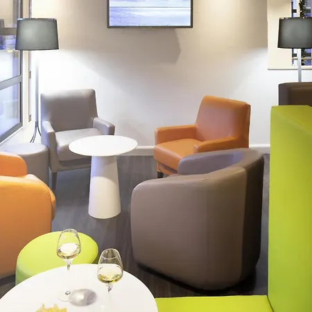 Ibis Styles Centre 3*