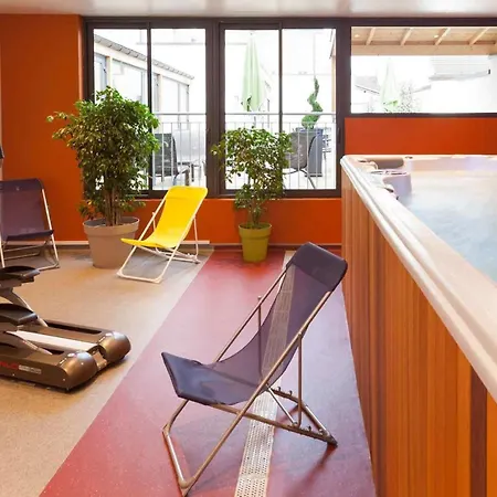 Ibis Styles Centre 3*