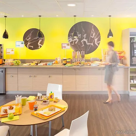 Ibis Styles Centre 3*