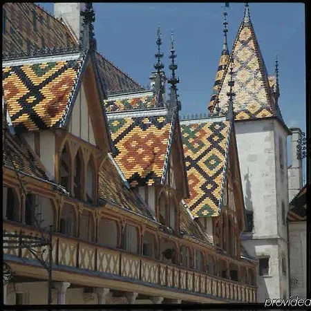 Ibis Styles Centre Hotell 3*