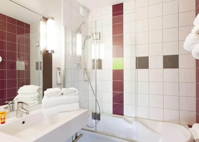 Ibis Styles Centre Hotell 3*