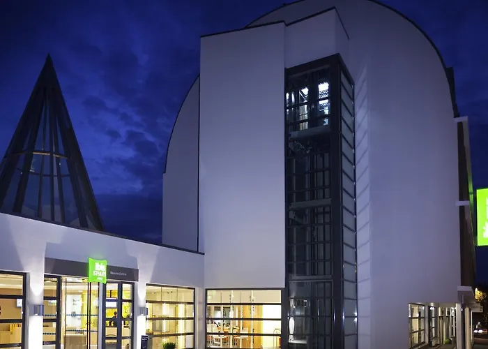 Ibis Styles Centre Бон