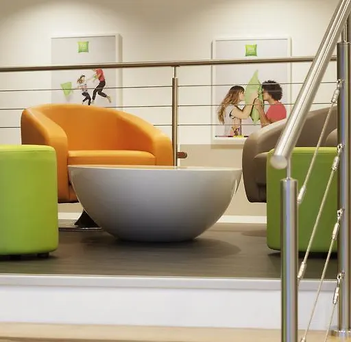 Ibis Styles Centre Бон