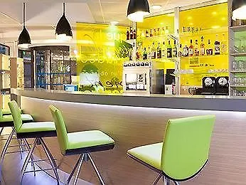 Ibis Styles Centre 3* Бон